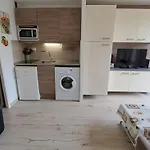 A 50 M De La Et Du Sentier Littoral Daire *