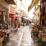 à 50 M De La Et Du Sentier Littoral * Hyères