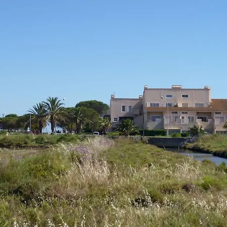 A 50 M De La Et Du Sentier Littoral Апартаменти