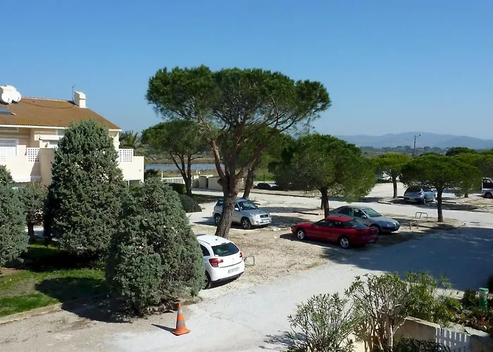 A 50 M De La Et Du Sentier Littoral